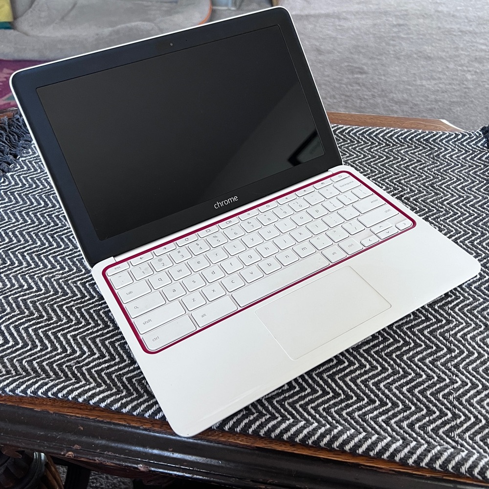chrome book, works well and holds a charge.